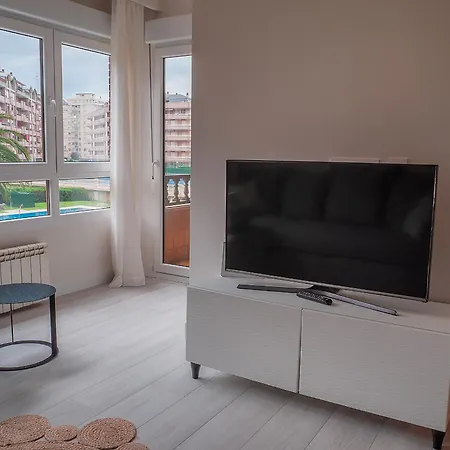 Apartment En La Playa De Wifi Y Garaje