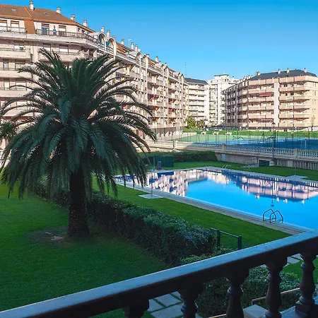 Apartment En La Playa De Wifi Y Garaje Brazomar